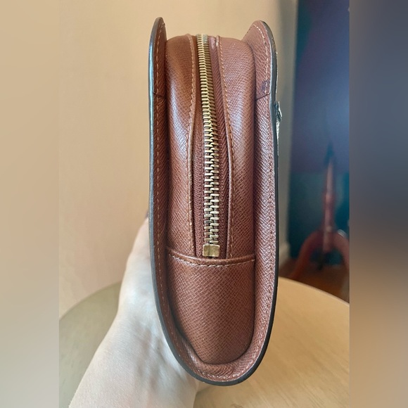 Adorable Louis Vuitton Monogram Wristlet/Pouch - Picture 11 of 14